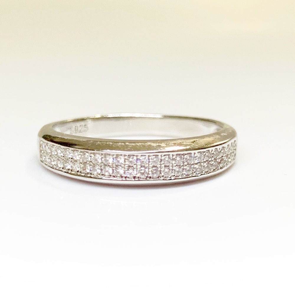Macy’s CZ Sterling Silver Wedding Band Ring 8